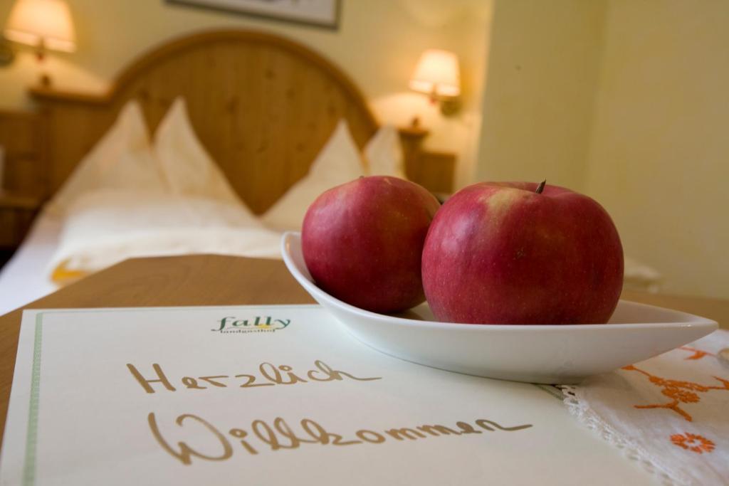 Zum Fally - Landgasthof Kirchberg am Wechsel Room photo